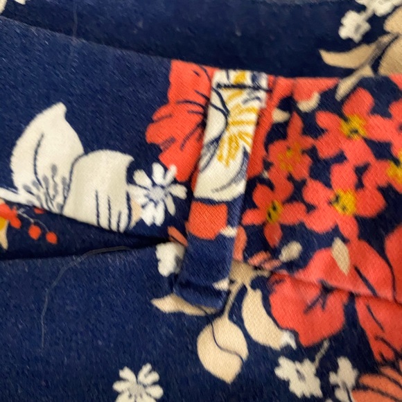 Floral capris - Picture 4 of 4